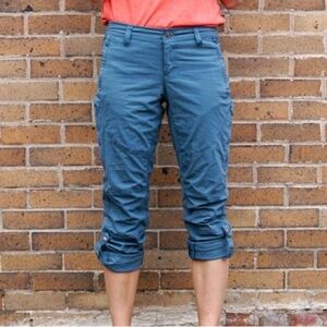 Kuhl Women's Teal Capris